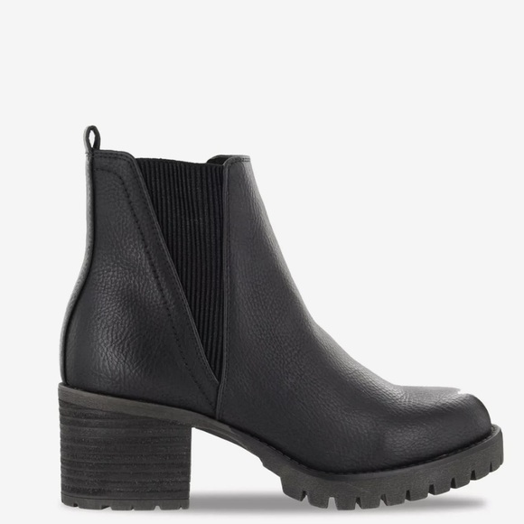 MIA Jody Chelsea Black Ankle Chunky Boot Booties Women’s Size 8 - Picture 1 of 9
